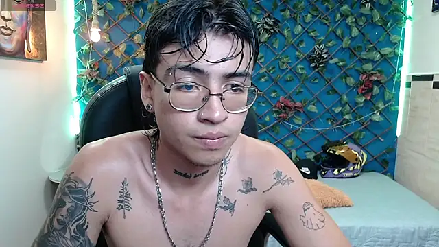 derekfly online show from September 30, 2025, 3:23 am