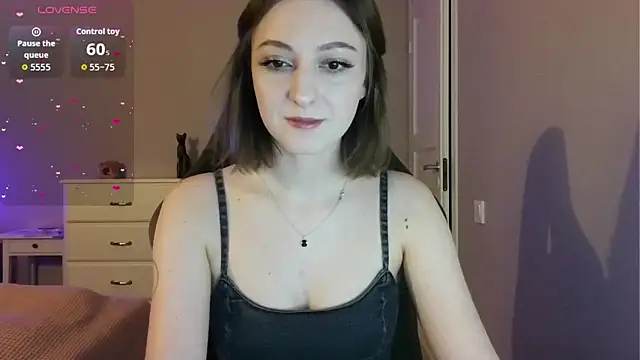 Snapshot of white_liillyy chatting on May 31, 2026, 9:37 pm white liillyy online show from May 31, 2026, 9:37 pm