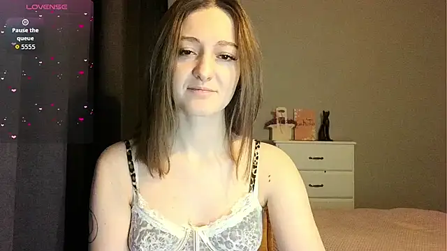 white liillyy online show from February 5, 2026, 10:05 pm