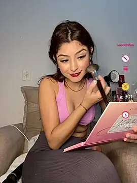 Snapshot of MarianaNinfa chatting on July 13, 2026, 11:26 pm MarianaNinfa online show from July 13, 2026, 11:26 pm
