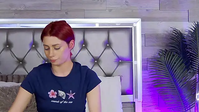 LunaHart online show from March 10, 2026, 4:38 am