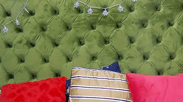 LunaHart online show from January 8, 2026, 7:09 pm