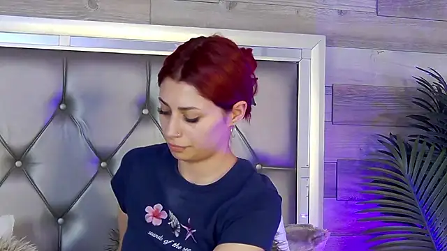 LunaHart online show from March 29, 2026, 5:36 pm