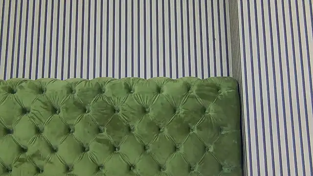 LunaHart online show from November 18, 2025, 8:12 pm