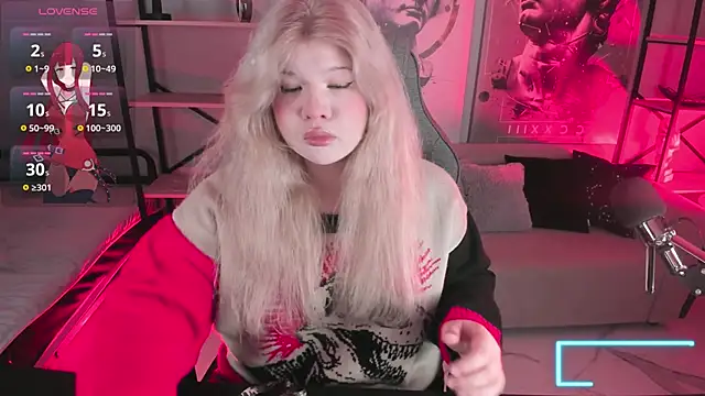 Snapshot of LilithNelson chatting on November 4, 2025, 11:30 pm LilithNelson online show from November 4, 2025, 11:30 pm