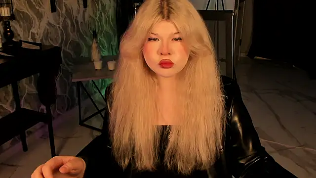 Snapshot of LilithNelson chatting on October 14, 2025, 2:28 pm LilithNelson online show from October 14, 2025, 2:28 pm