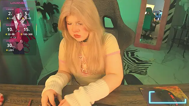 LilithNelson online show from December 15, 2025, 7:25 am