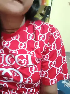 RAYI Queen 2 online show from December 4, 2025, 3:22 pm