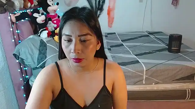 Mariajose202 online show from October 17, 2025, 11:45 am