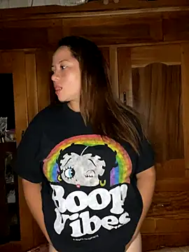 sabrossa online show from November 6, 2025, 3:21 am