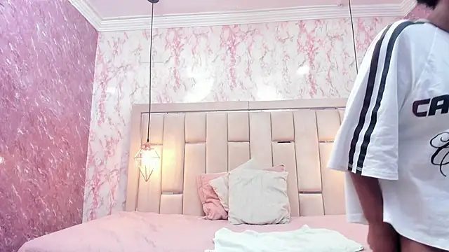 WILD FIREE  online show from December 2, 2025, 8:21 pm