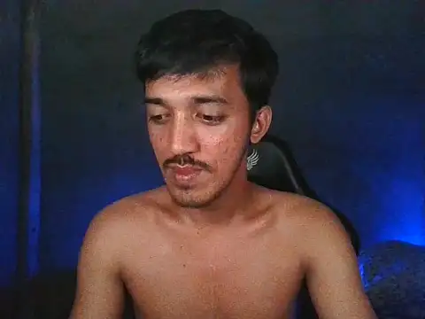 Snapshot of RowyCam chatting on October 28, 2025, 3:33 pm RowyCam online show from October 28, 2025, 3:33 pm