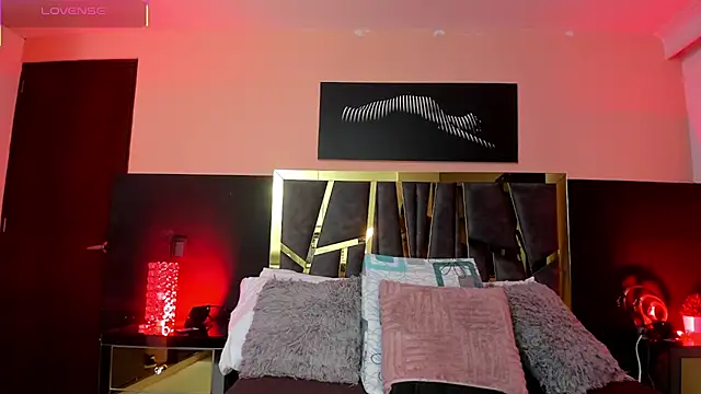 ScarletTorres online show from November 8, 2025, 3:26 pm