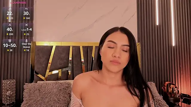 ScarletTorres online show from June 11, 2026, 6:49 pm