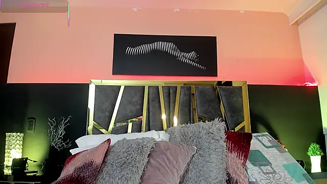 ScarletTorres online show from December 19, 2025, 3:25 pm