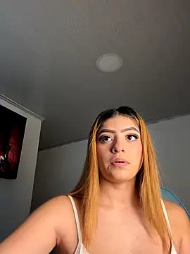 Snapshot of Melissa_coll chatting on September 23, 2025, 9:44 pm Melissa coll online show from September 23, 2025, 9:44 pm