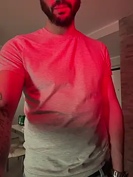 Snapshot of Simon-xx chatting on March 21, 2026, 2:24 am Simon-xx online show from March 21, 2026, 2:24 am