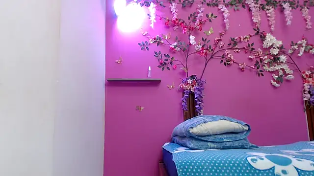 skinnybarbie022 online show from June 4, 2026, 12:26 am