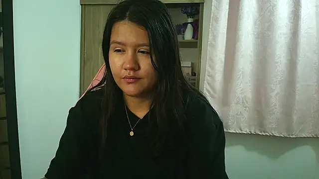 Snapshot of Oliviawatson1 chatting on February 25, 2026, 12:16 pm Oliviawatson1 online show from February 25, 2026, 12:16 pm