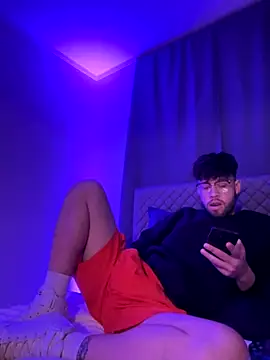 stalinhernandez online show from November 9, 2025, 3:43 am