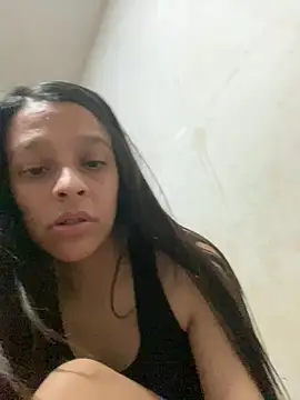 Snapshot of Evermorre chatting on October 4, 2025, 4:58 am Evermorre online show from October 4, 2025, 4:58 am