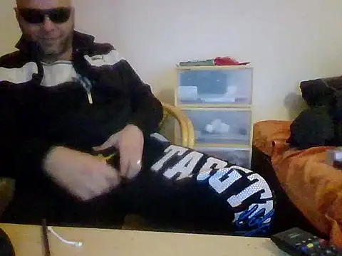 Snapshot of SmokedAlloy2 chatting on February 21, 2026, 4:31 pm SmokedAlloy2 online show from February 21, 2026, 4:31 pm