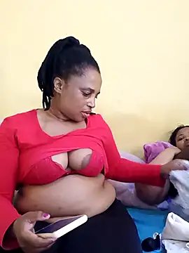 Snapshot of Prettyboobiesx chatting on November 15, 2025, 7:56 am Prettyboobiesx online show from November 15, 2025, 7:56 am