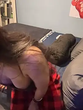 lilasad3 online show from April 16, 2026, 11:51 pm