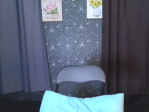 AudreyBlaise online show from November 21, 2025, 2:27 pm