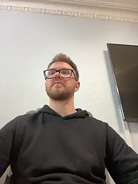 ashton heart online show from January 11, 2026, 8:54 am