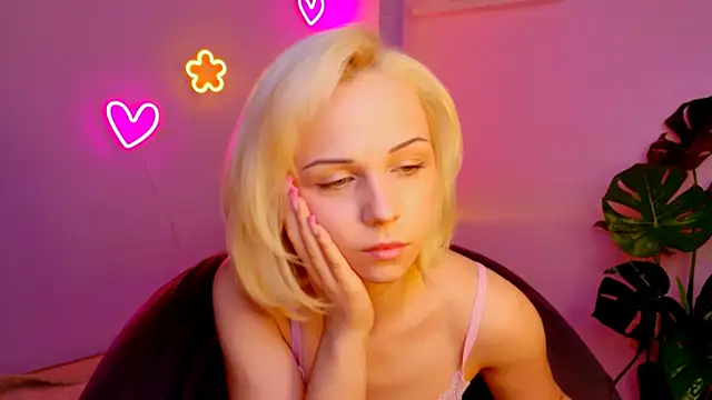 Charlotte Colinss online show from April 11, 2026, 7:45 am