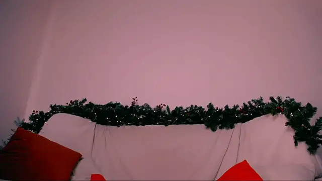 Snapshot of Charlotte_Colinss chatting on December 14, 2025, 4:29 am Charlotte Colinss online show from December 14, 2025, 4:29 am