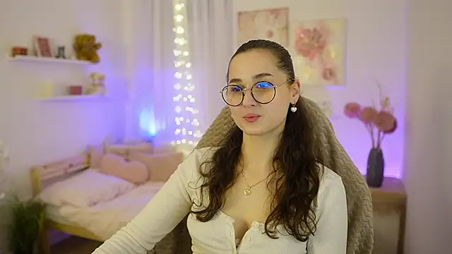 Annita Grey online show from February 2, 2026, 7:35 pm