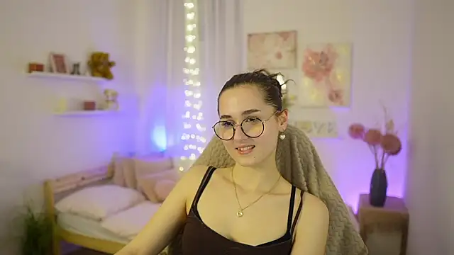 Annita Grey online show from February 7, 2026, 7:33 pm