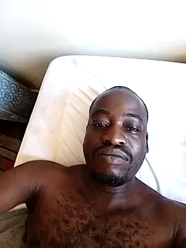 Snapshot of WaiterZim chatting on February 2, 2026, 8:13 am WaiterZim online show from February 2, 2026, 8:13 am