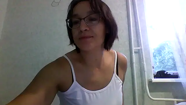 Snapshot of Moon_Janis chatting on September 13, 2025, 3:45 pm Moon Janis online show from September 13, 2025, 3:45 pm