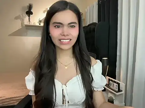Snapshot of Princess_Material chatting on June 18, 2026, 4:01 pm Princess Material online show from June 18, 2026, 4:01 pm