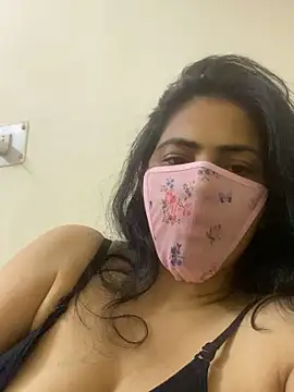 SashaPatel online show from October 8, 2025, 3:46 pm