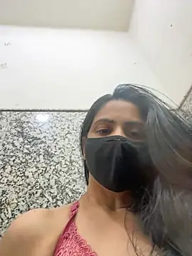 SashaPatel online show from April 15, 2026, 2:32 pm