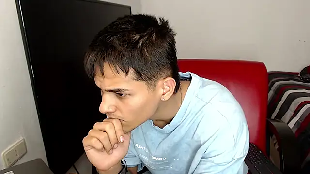 Alex mojica online show from February 21, 2026, 7:10 am