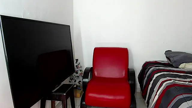 Alex mojica online show from December 21, 2025, 7:10 am