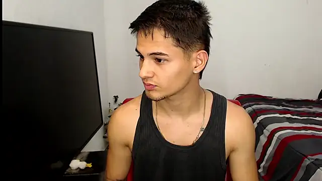 Alex mojica online show from February 19, 2026, 6:10 am