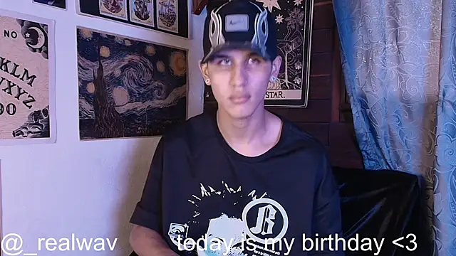 Snapshot of _realwav chatting on October 26, 2025, 10:21 pm realwav online show from October 26, 2025, 10:21 pm