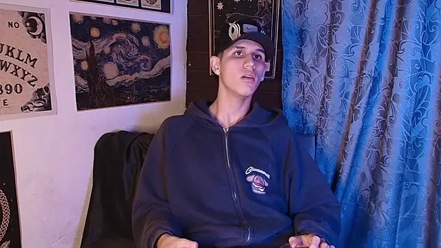 Snapshot of _realwav chatting on October 24, 2025, 4:44 am realwav online show from October 24, 2025, 4:44 am