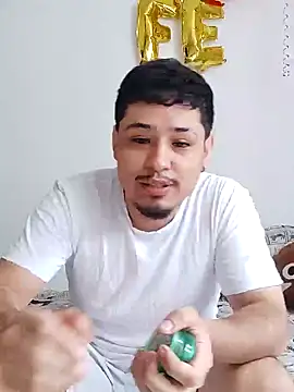 LordValdomero-00 online show from November 21, 2025, 3:11 pm