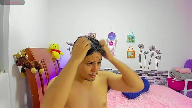 LordValdomero-00 online show from April 22, 2026, 11:55 pm