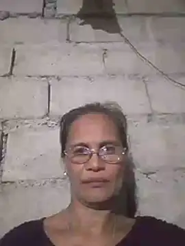 Kristen05 online show from October 18, 2025, 2:08 pm