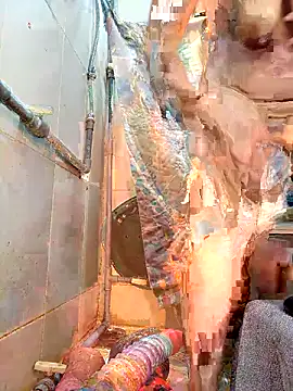 linhlinh xx87 online show from January 18, 2026, 1:25 pm