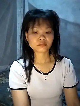 LinhNa999 online show from March 23, 2026, 1:00 pm