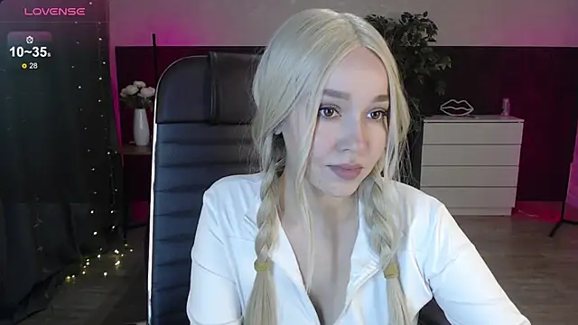 Snapshot of Sexy_Alexia69 chatting on November 8, 2025, 5:16 pm Sexy Alexia69 online show from November 8, 2025, 5:16 pm